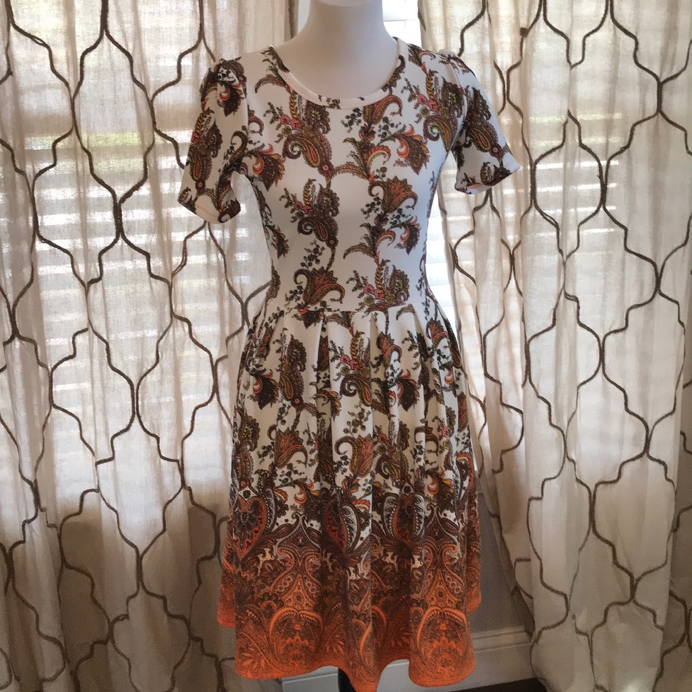 Lula roe Perfect for fall